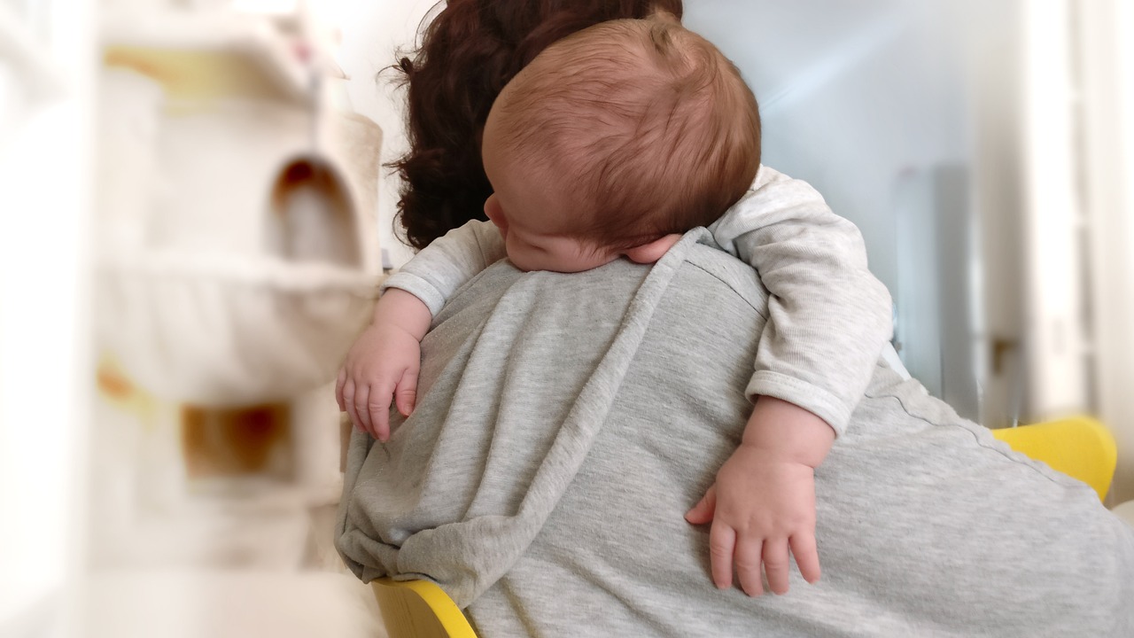 孕妈供卵生的宝宝吃了打虫药有什么反应（孕妈供卵生的宝宝吃了打虫药多久排干净）